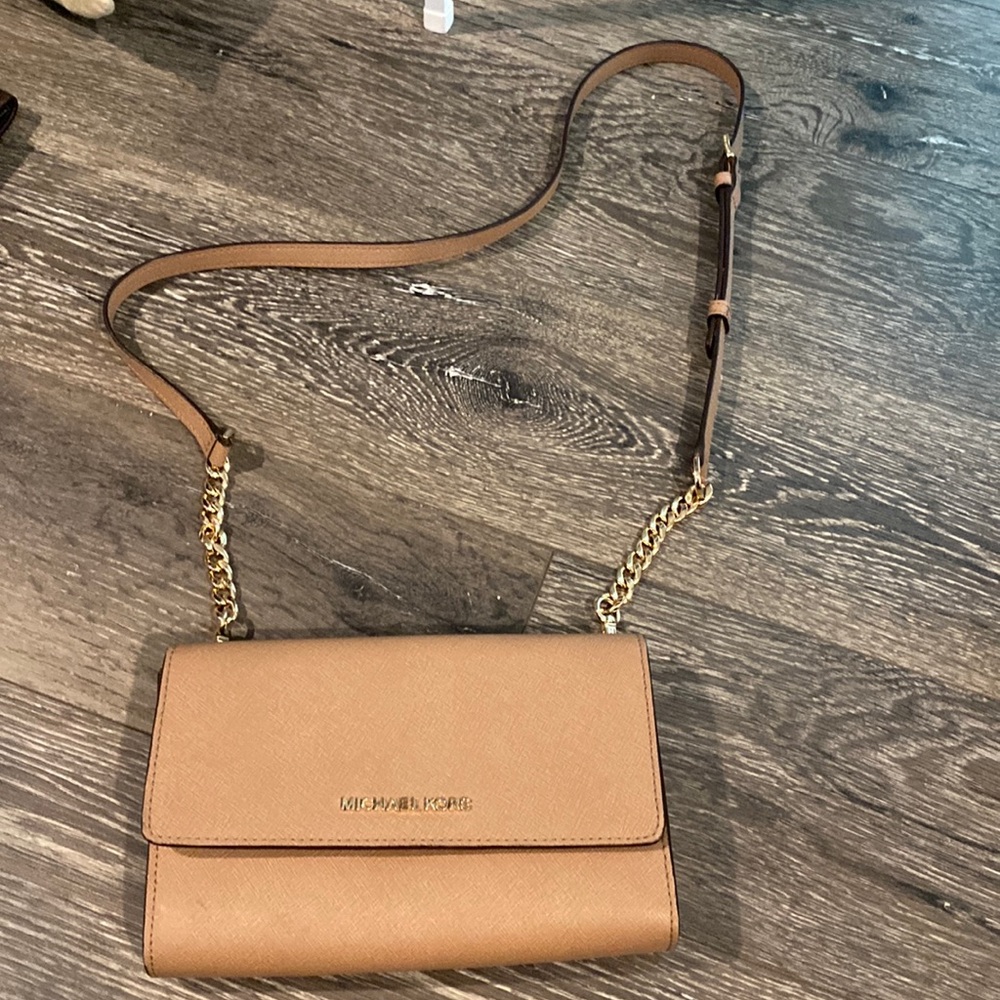 Michael Kors crossbody tan bag